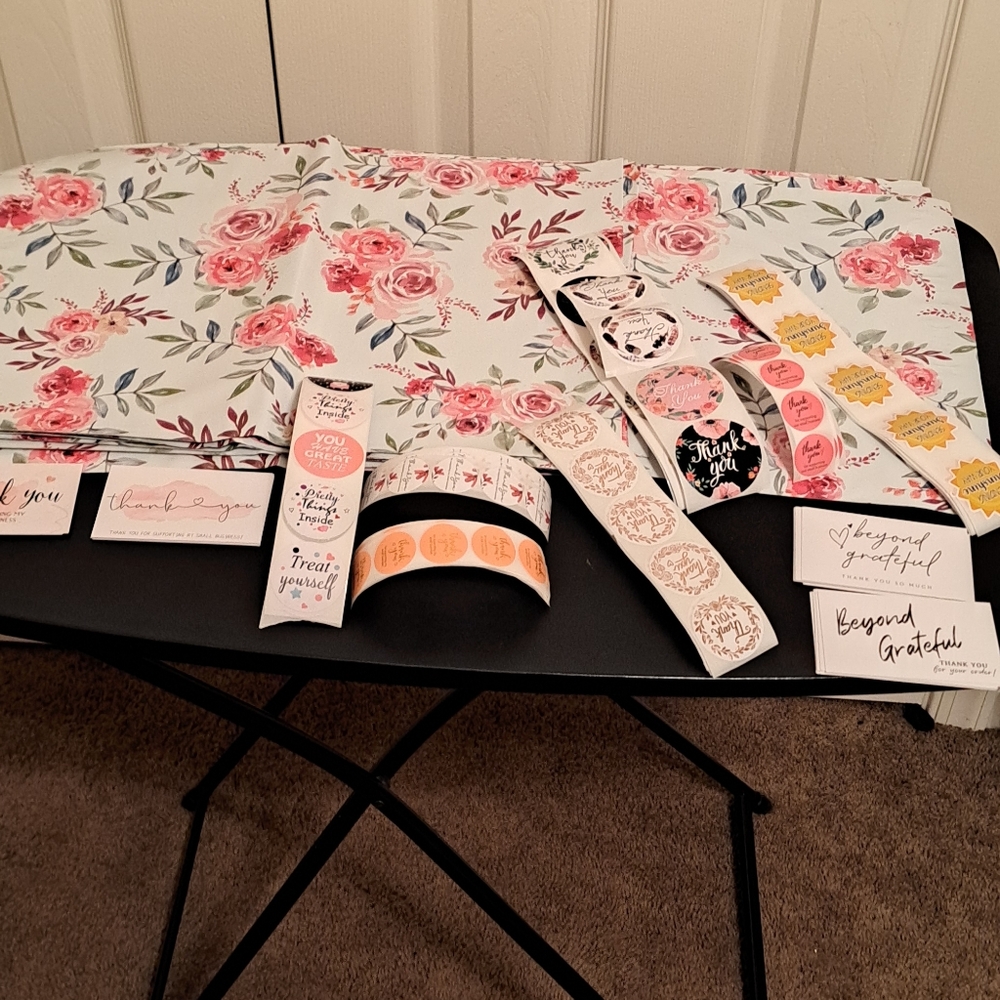 250 piece shipping bundle with-12×15.5 polymailers and stickers